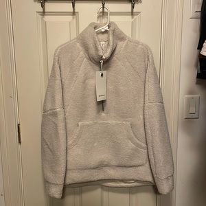 Brand new Lululemon Scuba Oversized Fleece Funnel- Neck Size M/L